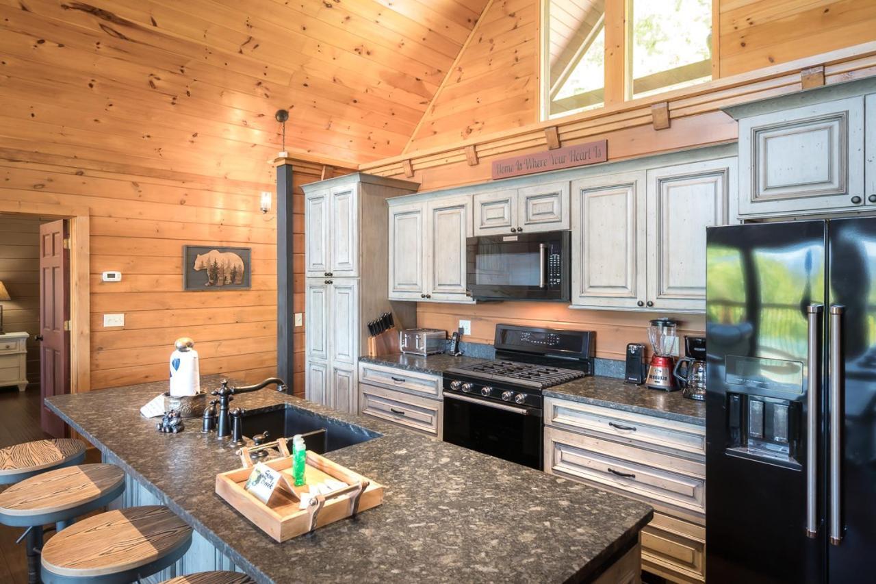 Another Day In Bearadise By Stony Brook Cabins Gatlinburg Dış mekan fotoğraf